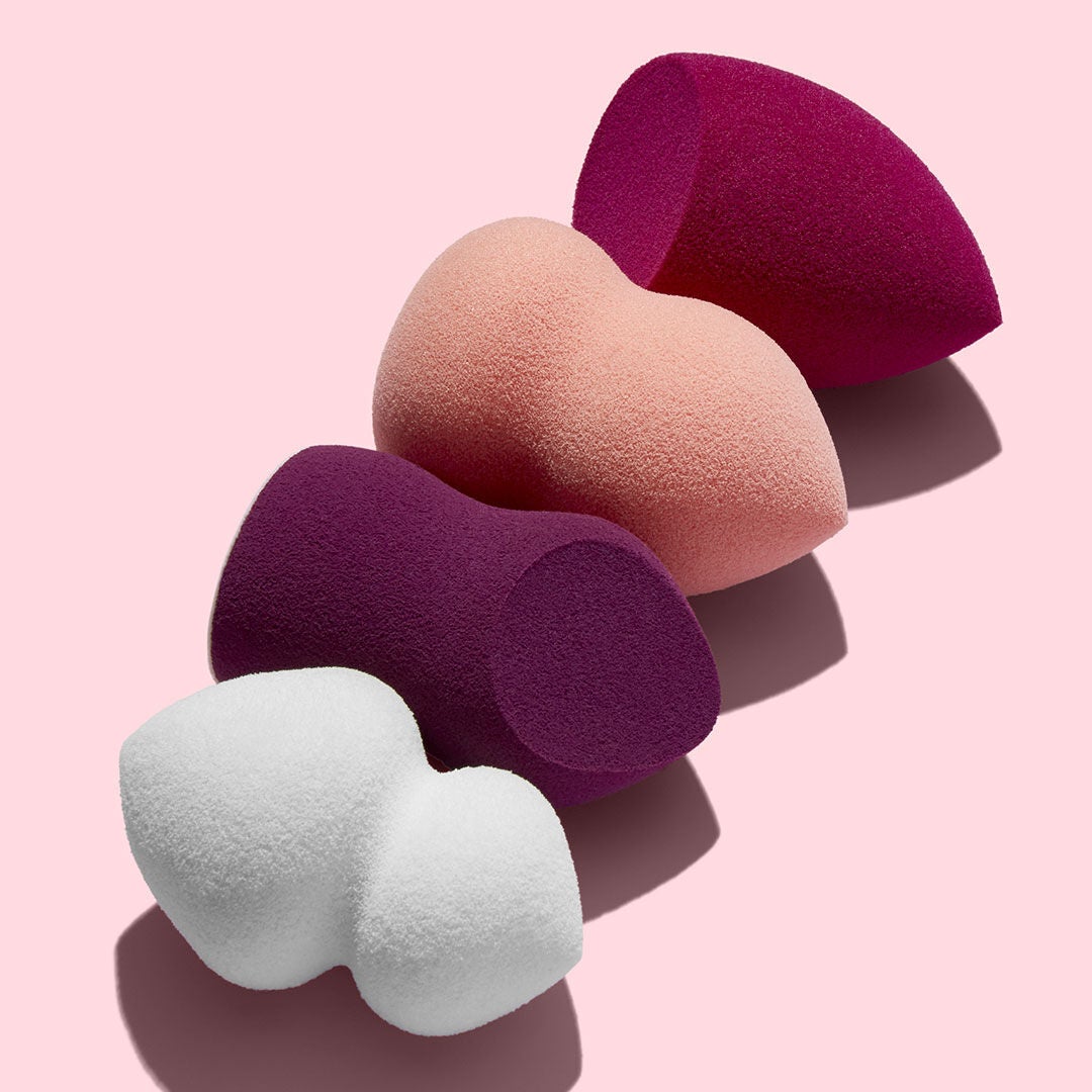 blending-and-highlighting-sponge-duo-e8 0619_SocialIGF_Sponges3_e91b9a4a-0156-4299-a3ef-3649e2979804.jpg