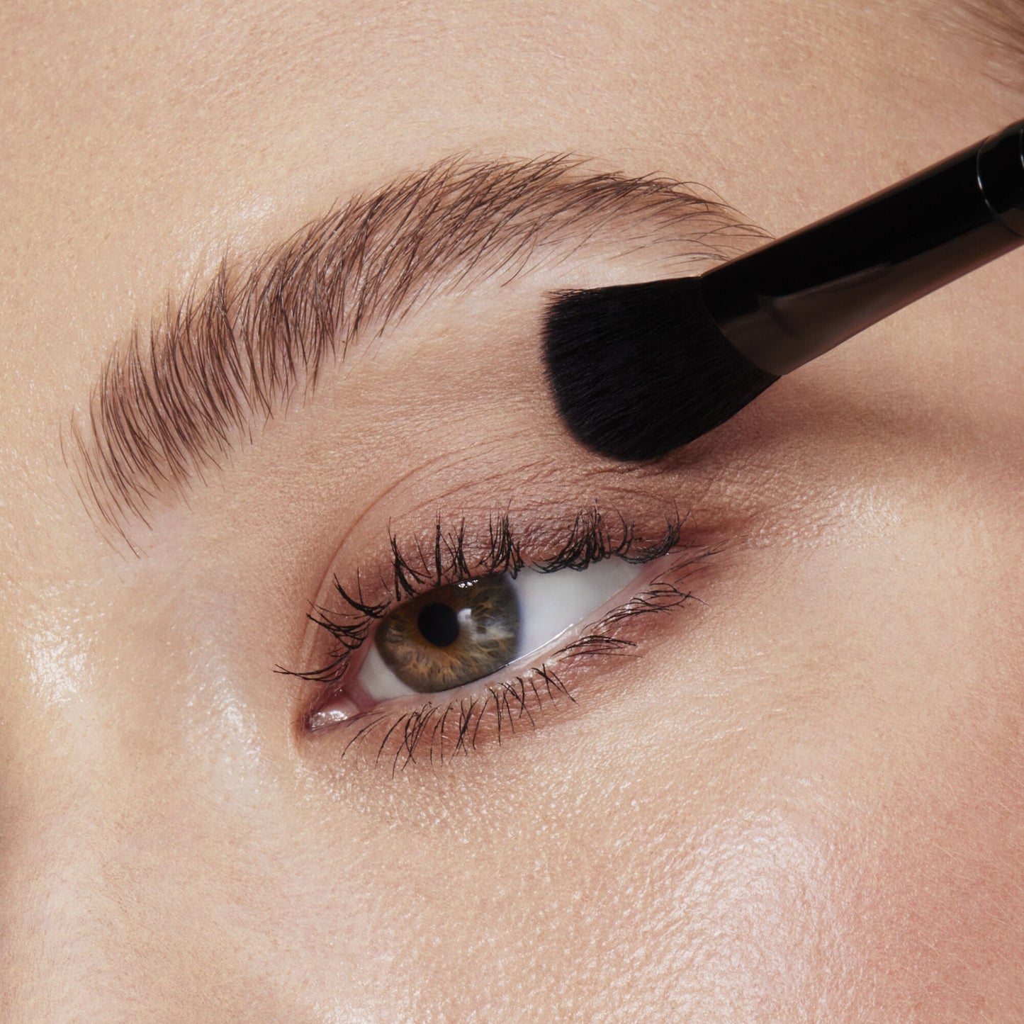 full-face-and-eye-makeup-brush-set-with-travel-case-a4 84674_FULL_FACE_EYE_BRUSH_SET_BLENDING_EYE_BRUSH_CARI_0137.jpg